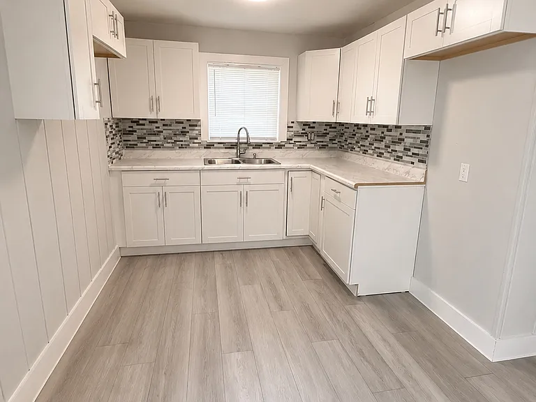 Belvedere Dr — Photo 8