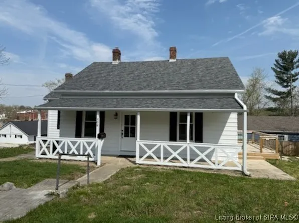 208 S Posey Street, Salem, IN 47167