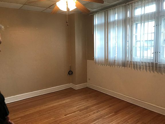 5th image of 5634 N Menard Ave #1
