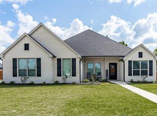 178 Circle Club Ln, Hallsville, TX 75602