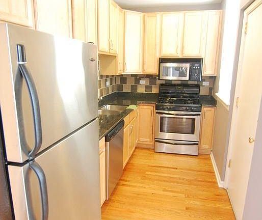 3rd image of 120 Elmwood Ave #3