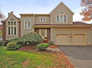 12 Crestmont Dr, Hillsborough, NJ 08844