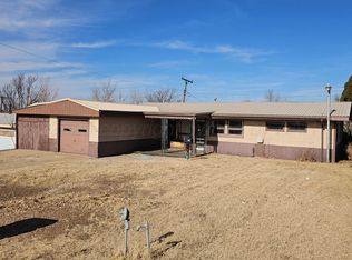 1012 Bowman Dr, Borger, TX 79007