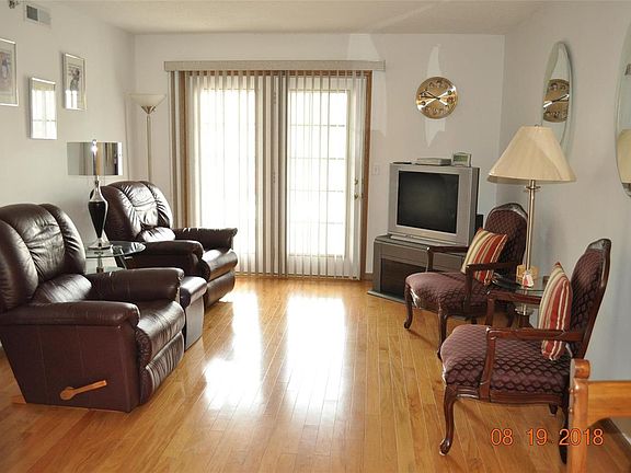 4th image of 4314 Forder Gardens Pl APT E