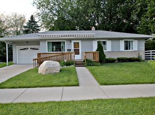 1328 Balsam Pl, West Bend, WI 53095