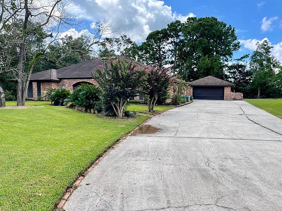 5th image of 3046 Marilyn Ct