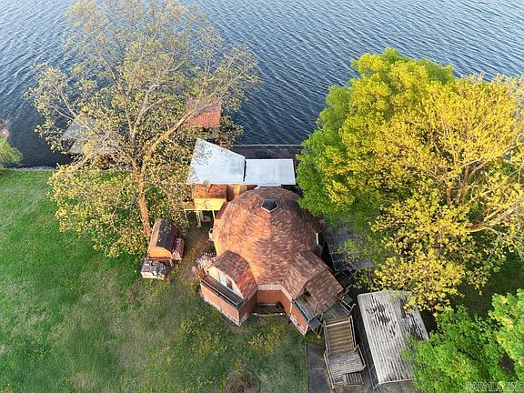 4th image of 2917 Riverside Dr