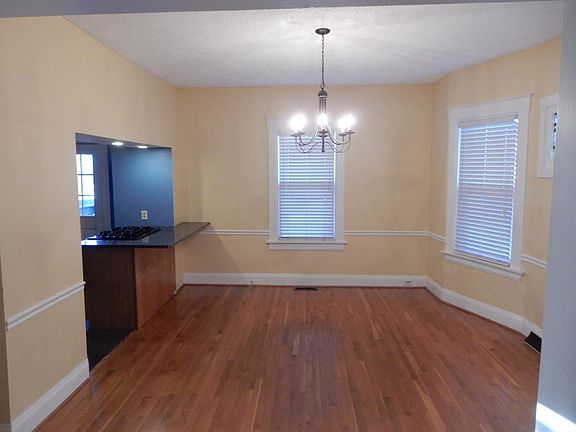 4th image of 2722 Willard Ave