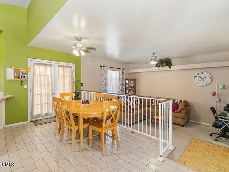 521 N Cobblestone St — Photo 7