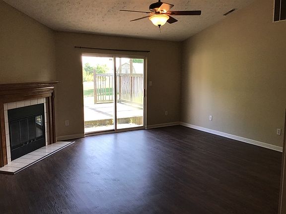 3rd image of 6910 Emerald Bay Ln