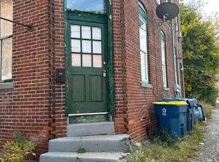 104 E 4th St #A, Sheridan, IN 46069
