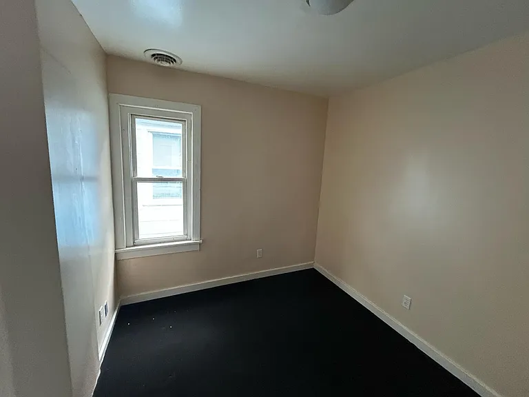 19 Archer Ave #2 — Photo 9