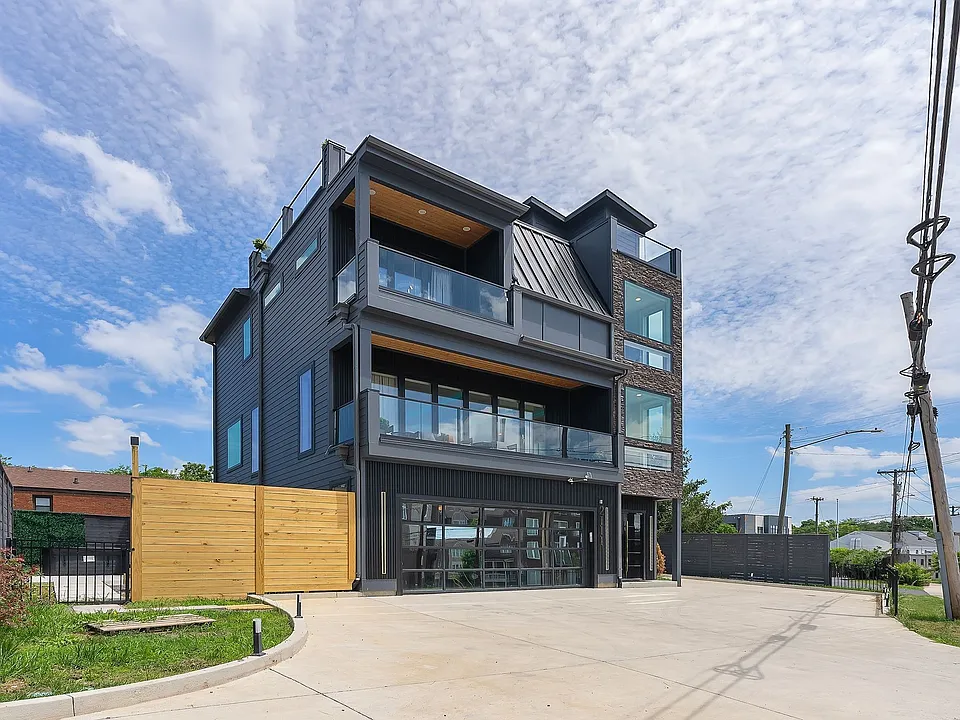 2111 Cahal Ave