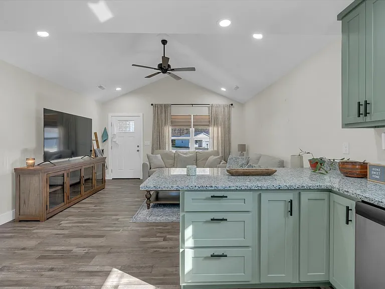 160 Marion Farms Dr — Photo 11