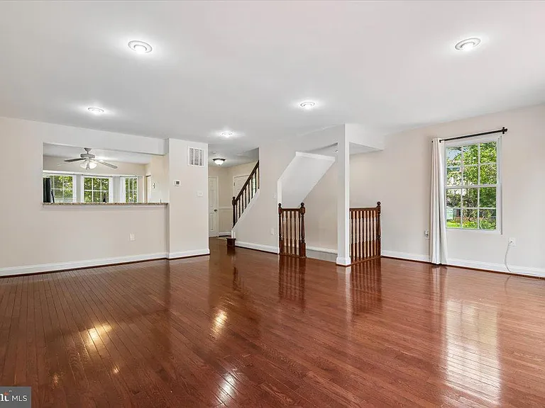 17 Ruddington Ct — Photo 25