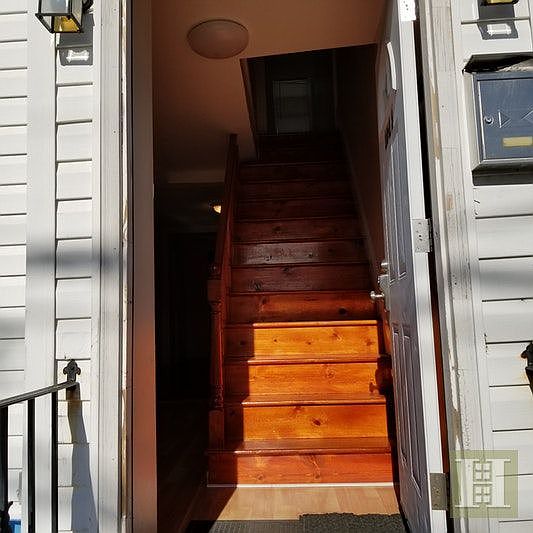 1st image of 1023 44th Dr