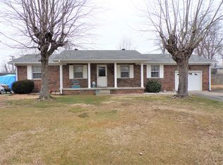 973 Arrowhead Dr, Madisonville, KY 42431