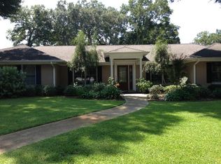 105 Chatsworth Rd, Savannah, GA 31410