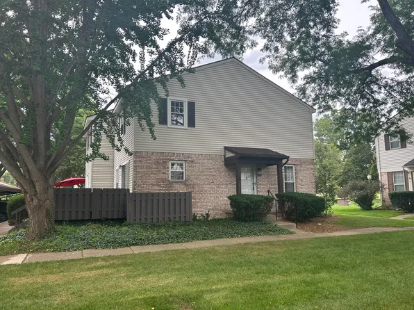 3288 Alpine Dr, Ann Arbor, MI 48108