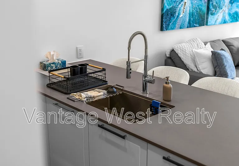 3389 Lakeshore Rd #210 — Photo 6