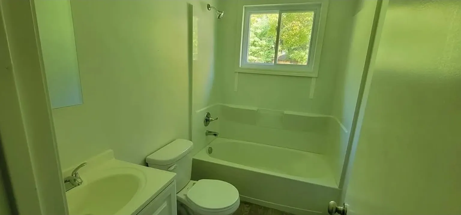 1 bed, $1,000 — Photo 2
