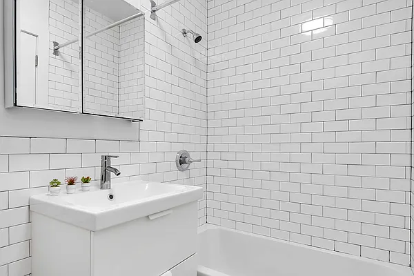 Rented by Compass | media 22