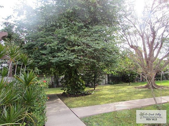 3rd image of 401 Boca Chica Blvd