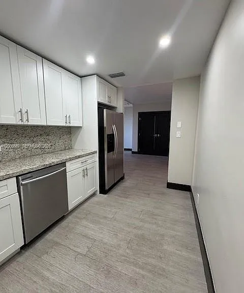 90 Edgewater Dr #606 — Photo 20