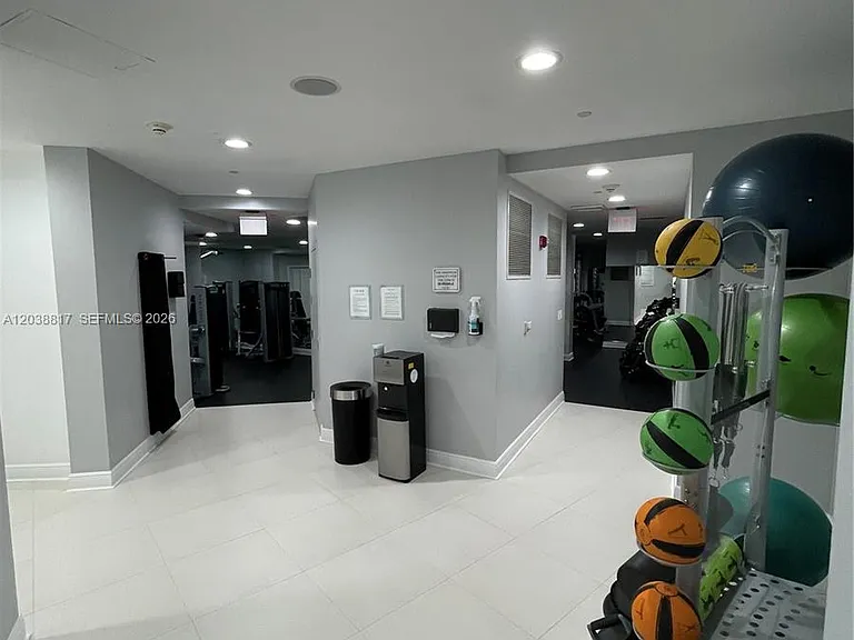 1250 S Miami Ave #1410 — Photo 13