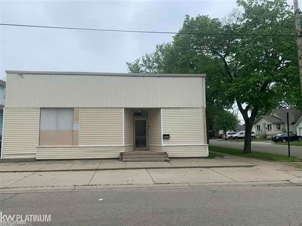 1203 Varney St, Pt Huron, MI 48060