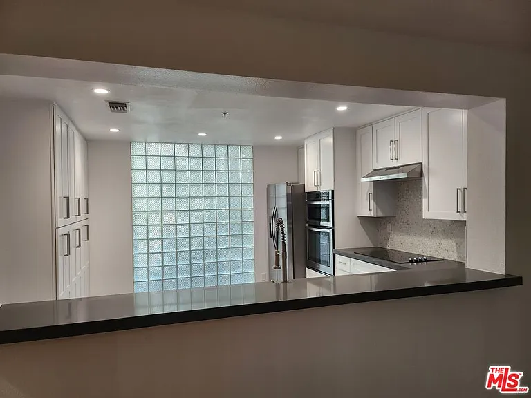 2122 Century Park Ln #213 — Photo 3