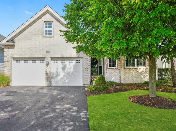 3858 Kingsmill Dr, Elgin, IL 60124