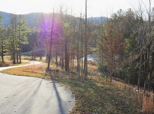 65 Crystal Lake Dr, Hendersonville, NC 28739