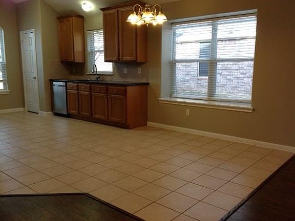 3rd image of 12723 Brightwood Dr