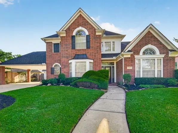 3910 S Beechwood Ct, Houston, TX 77059