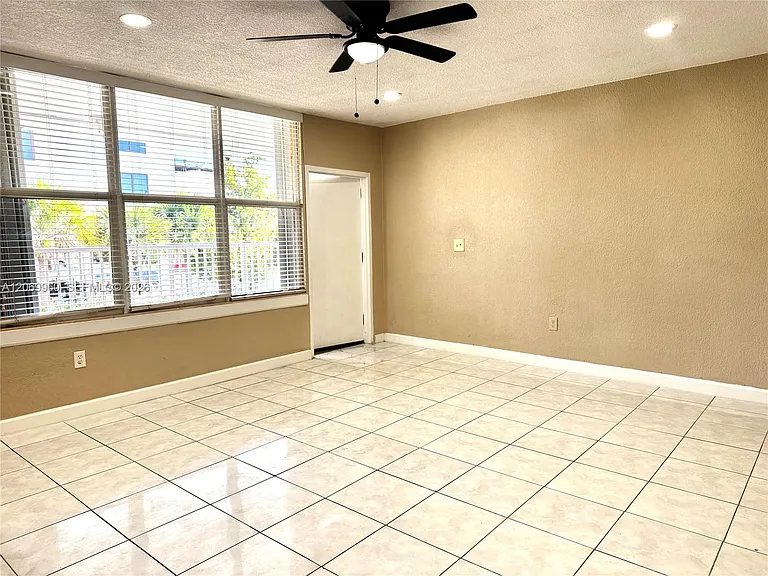 1837 NW 17th Ave #1666 — Photo 8