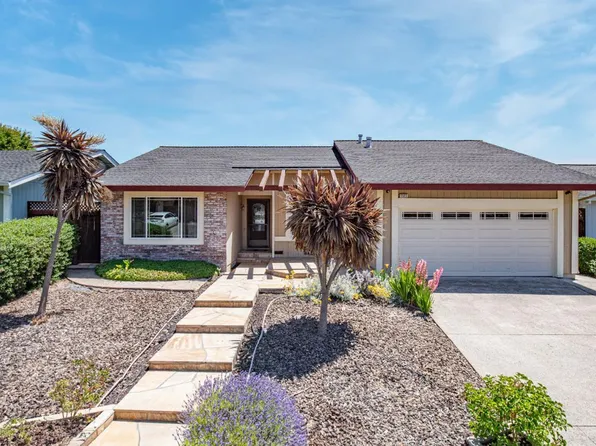 1523 Griffin Way, Rohnert Park, CA 94928