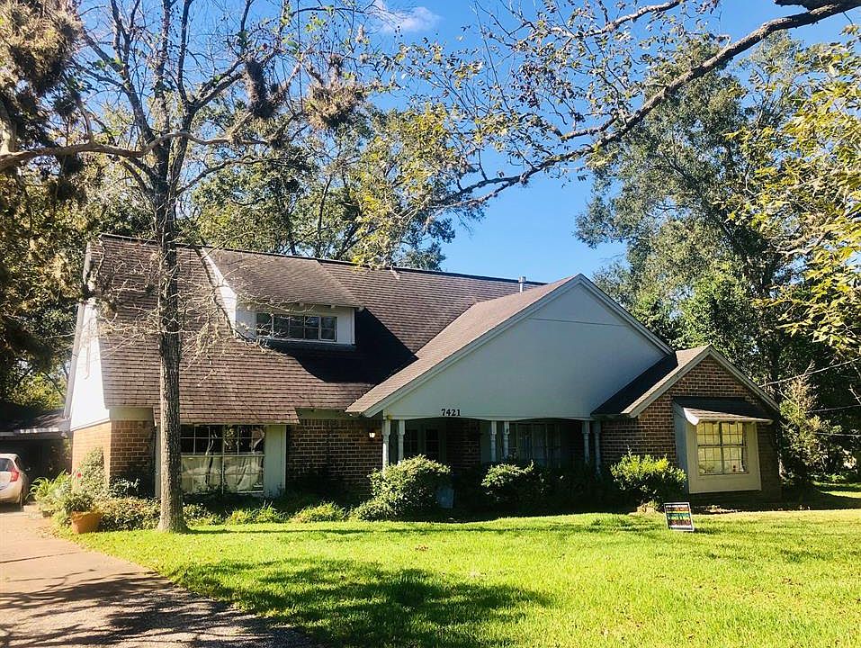 1st image of 7421 Haywood Dr