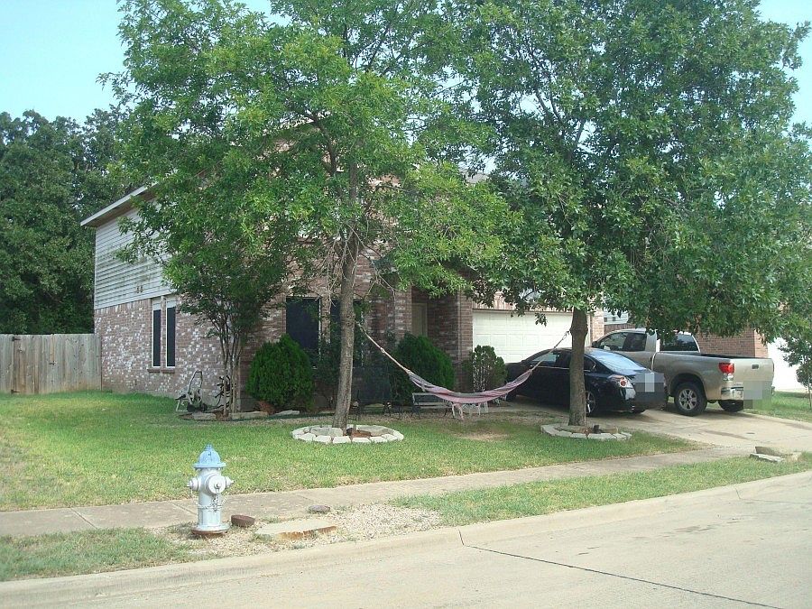 2nd image of 3812 Summer Hill Dr