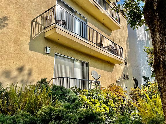 2nd image of 235 Montana Ave #202