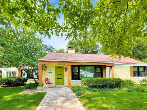 1353 Golf Ave, Highland Park, IL 60035
