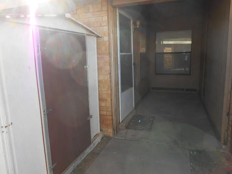 134 N Troy Ave #B — Photo 12