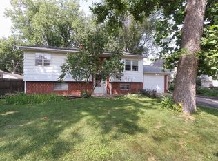 7513 Hemlock St, Crystal Lake, IL 60014