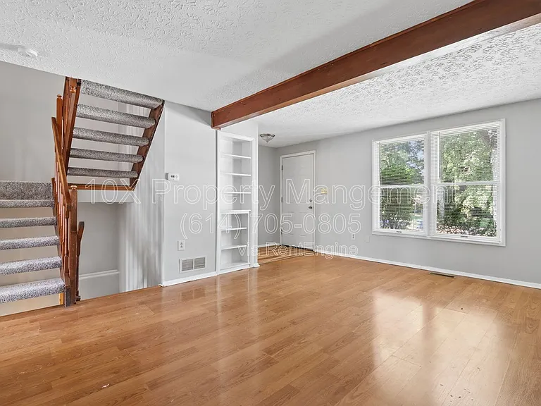 3850 Julia Ct — Photo 4