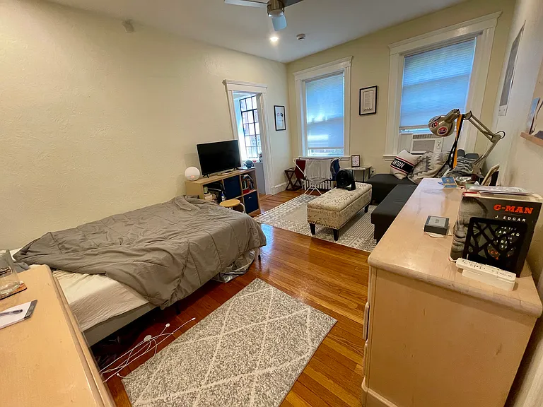 40 Linnaean St #11 — Photo 11