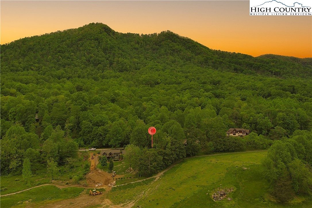 V/L N Blue Ridge Drive