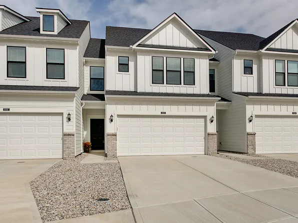 10942 Haflinger Dr, Zionsville, IN 46077
