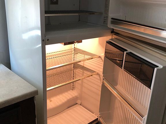 refrigerator is clean ready to go and is on loan