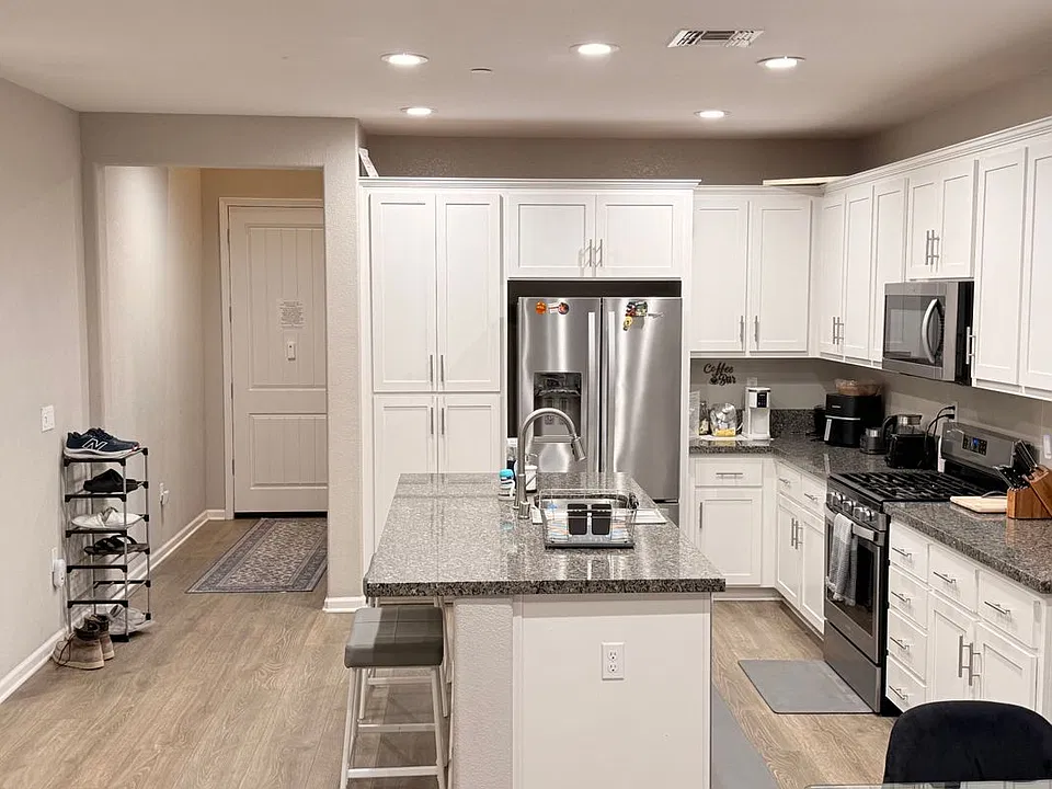 1597 Offshore Way #4
