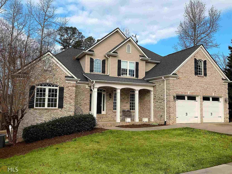 2nd image of 471 Capri Point